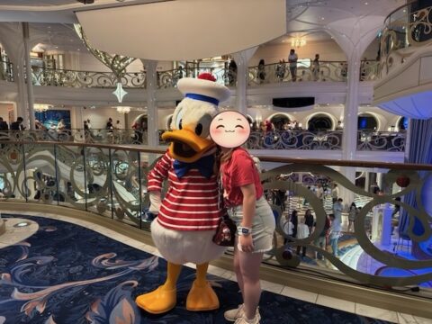 ドナルドダックとキャラクターミート
