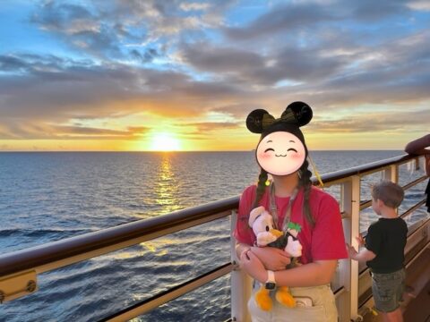 夕暮れのデッキ