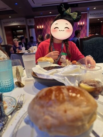 Elsa's Royal Baked Scallops(エルサのロイヤル焼きホタテ)