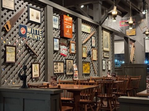 クラッカーバレル店内